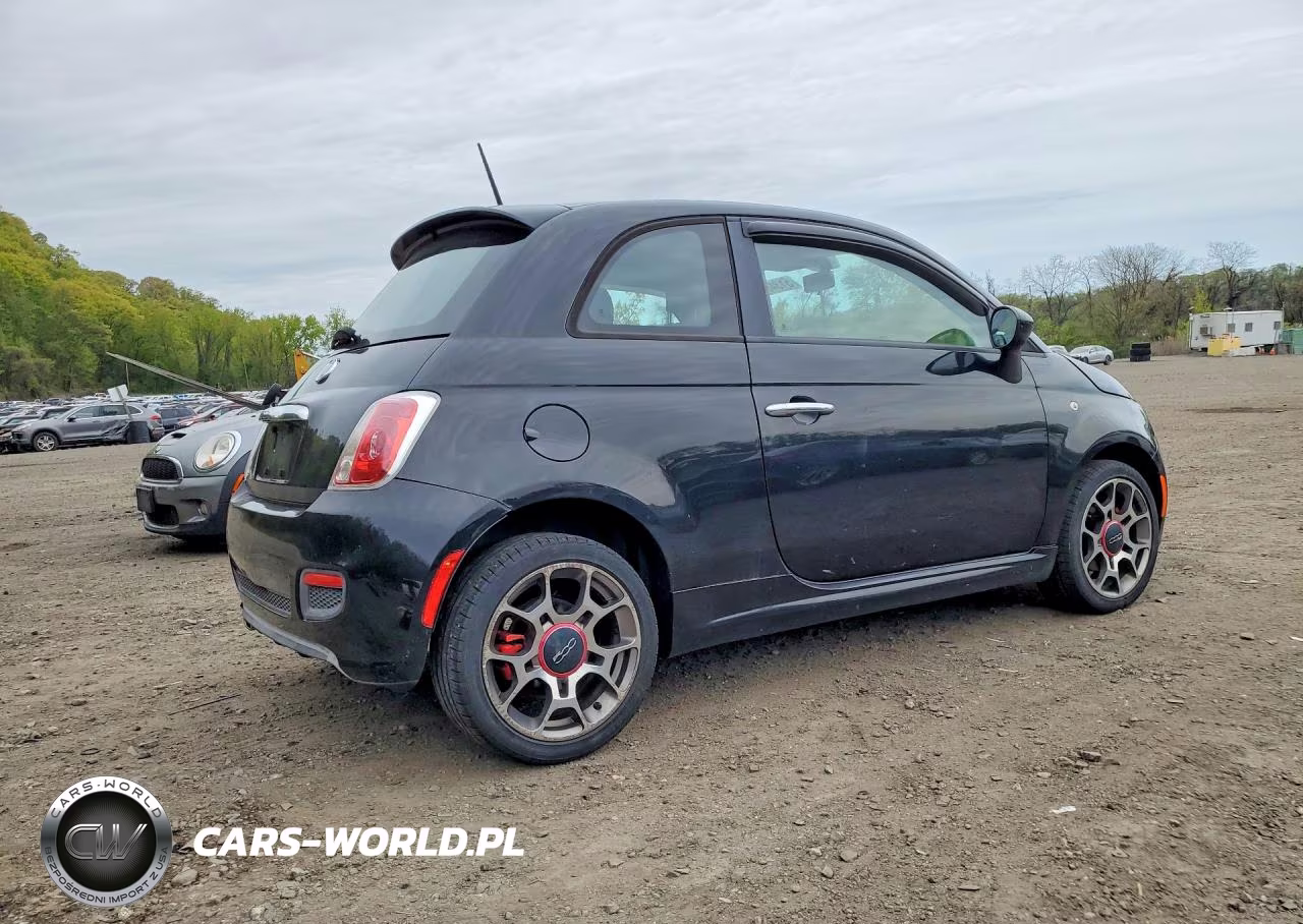 2013 Fiat 500 Sport VIN:3C3CFFBRXDT654575 - 3