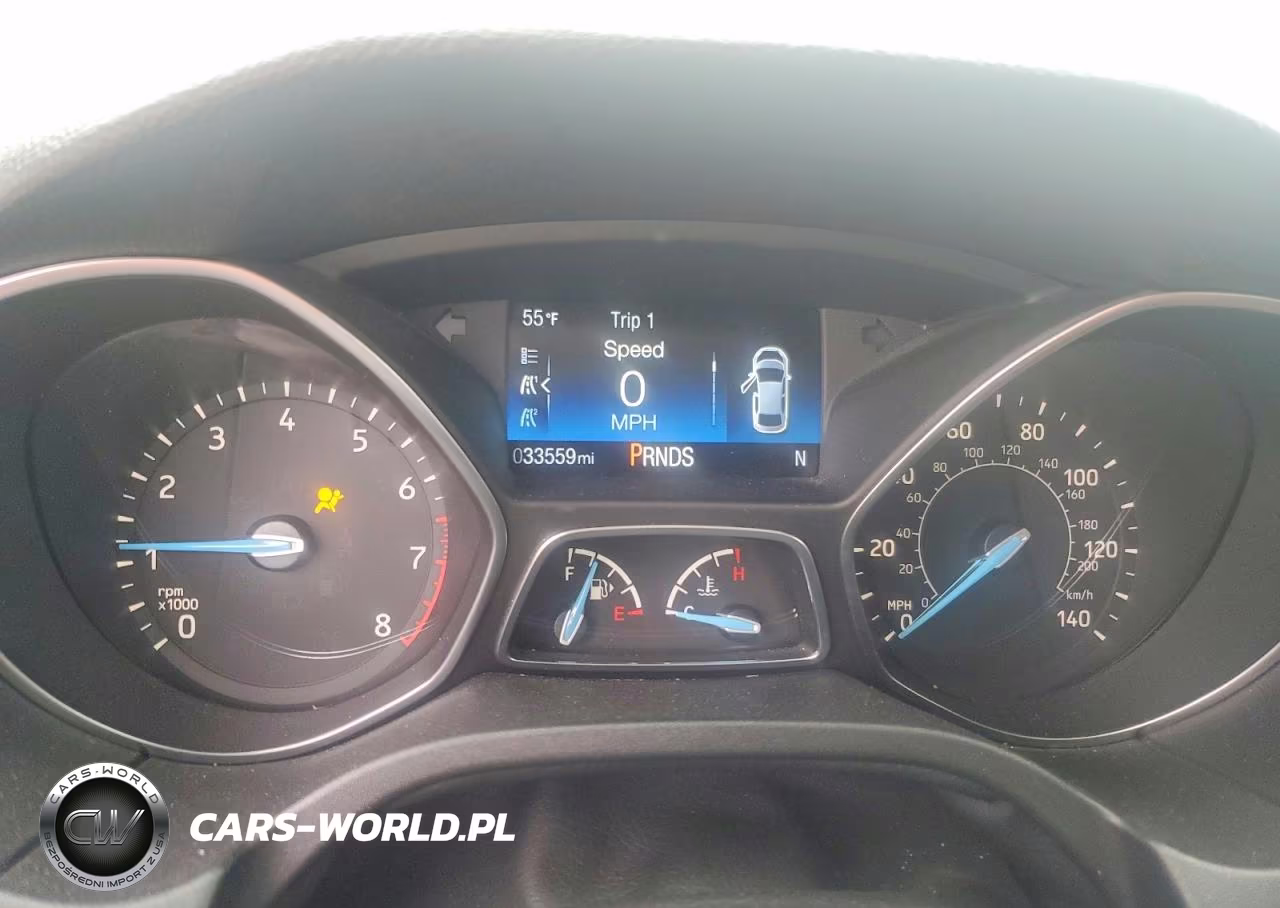 2018 Ford Focus Titanium VIN:1FADP3J20JL233204 - 9