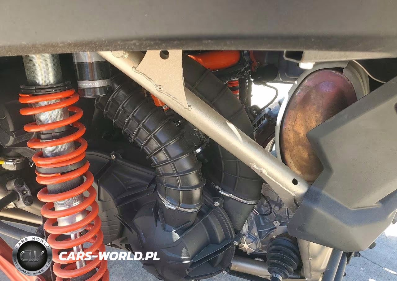 2022 Can-Am Maverick X3 Utility Vehicle VIN:3JBVAAV4XNE000125 - 7