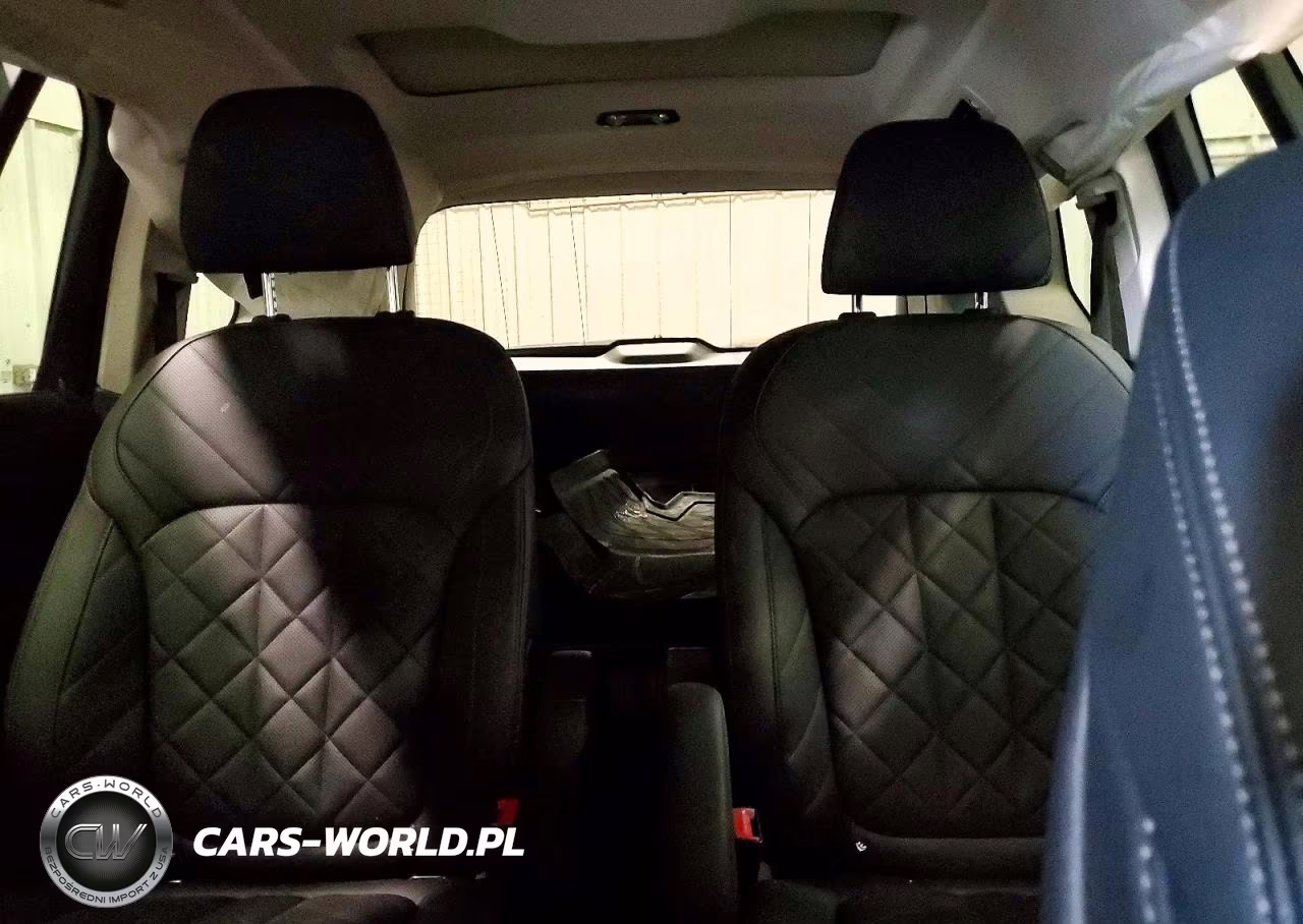2023 BMW X7 xDrive40I VIN:5UX23EM00P9R84231 - 10