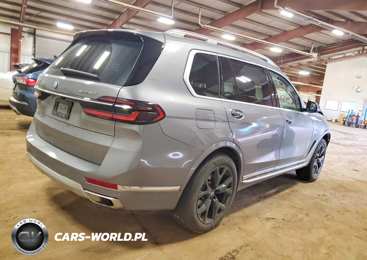 2023 BMW X7 xDrive40I VIN:5UX23EM00P9R84231 - 3