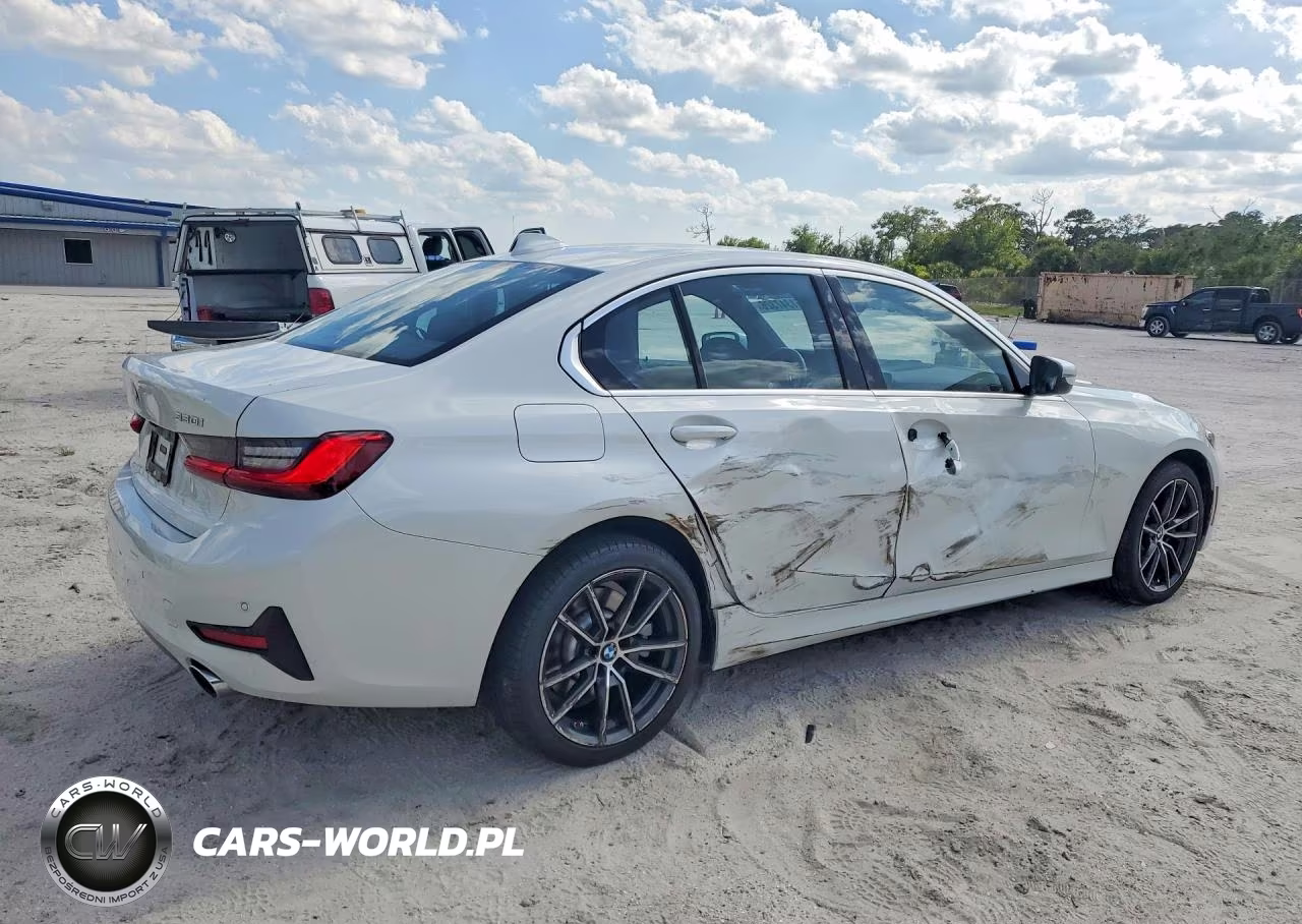 2019 BMW 330Xi VIN:WBA5R7C56KFH30622 - 3