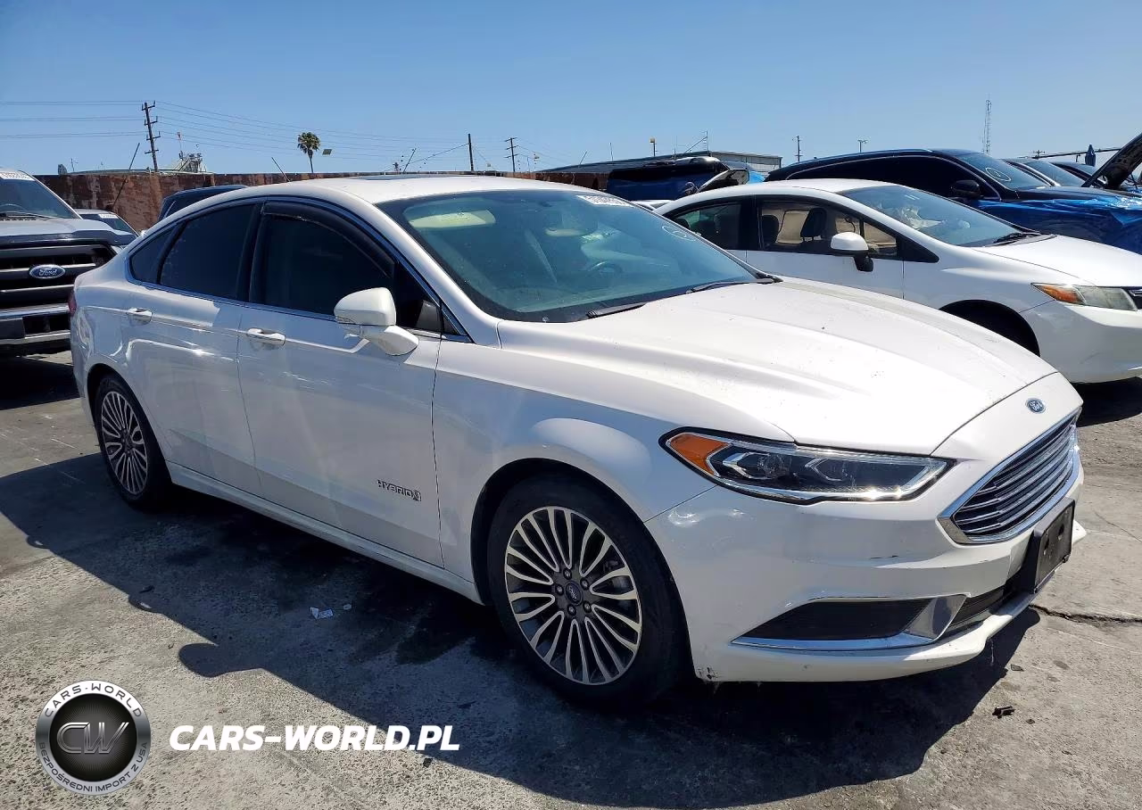 2018 Ford Fusion Se Hybrid VIN:3FA6P0LU6JR204586 - 4