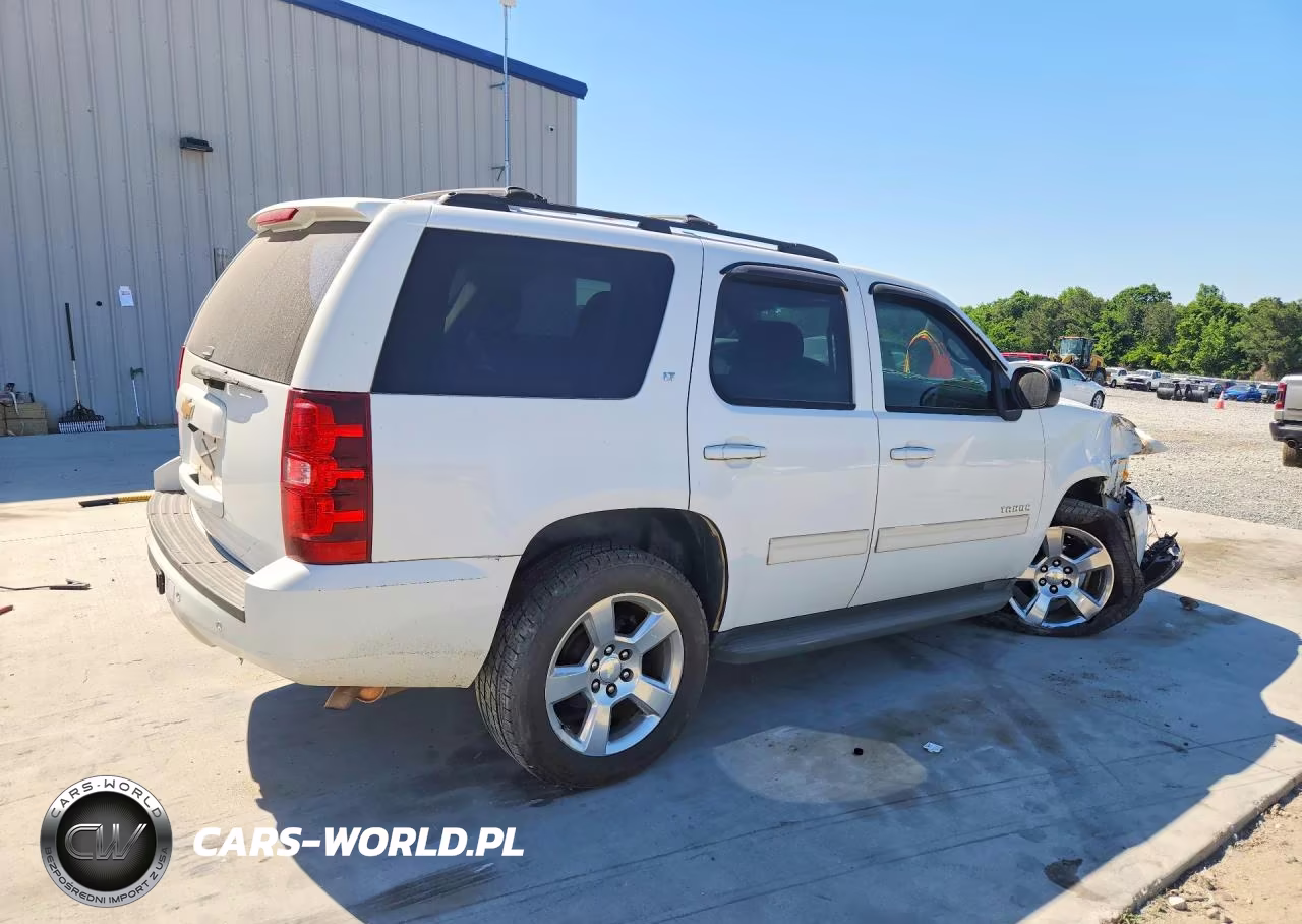 2011 Chevrolet Tahoe K1500 Lt VIN:1GNSKBE04BR296587 - 3
