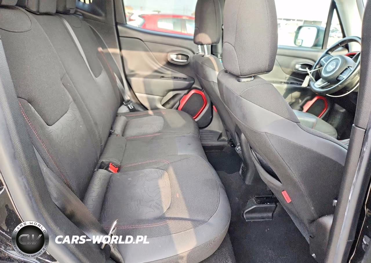 2018 Jeep Renegade Trailhawk VIN:ZACCJBCB6JPH49500 - 10