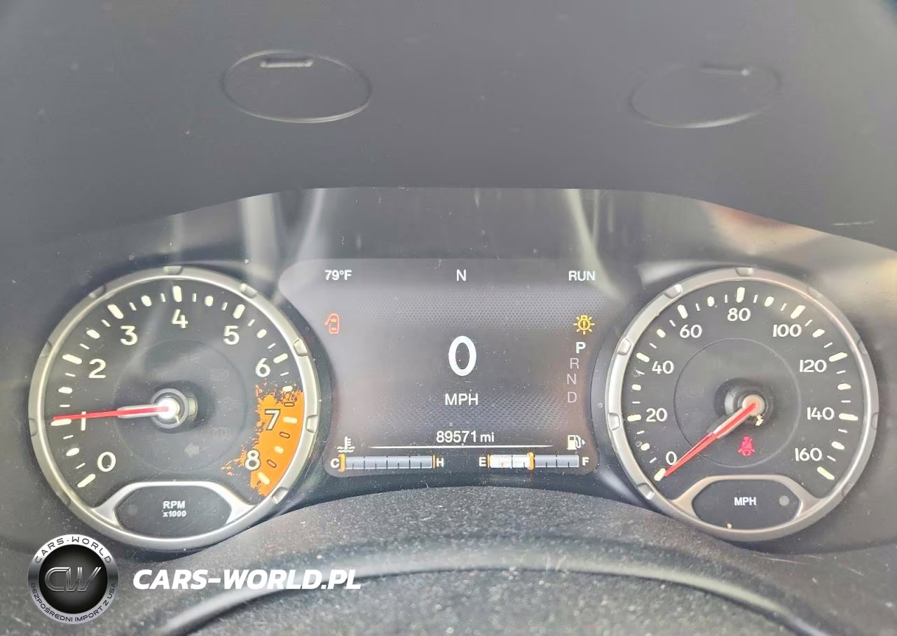 2018 Jeep Renegade Trailhawk VIN:ZACCJBCB6JPH49500 - 9