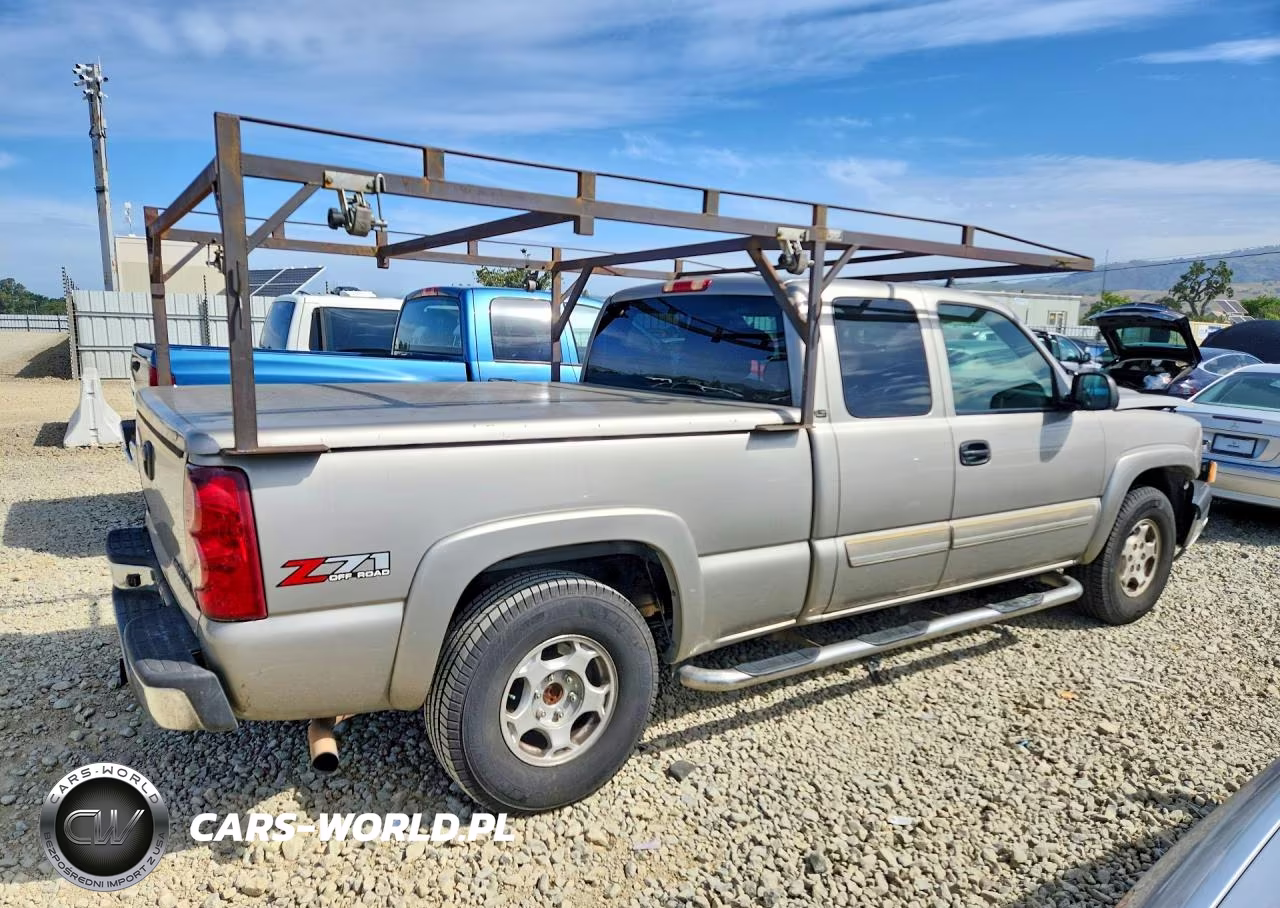 2003 Chevrolet Silverado K1500 VIN:2GCEK19T431110965 - 3