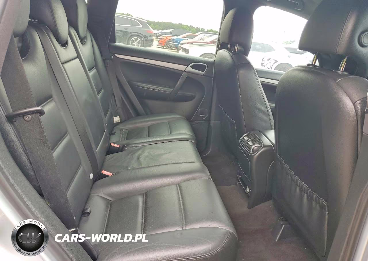 2010 Porsche Cayenne VIN:WP1AA2APXALA04791 - 10