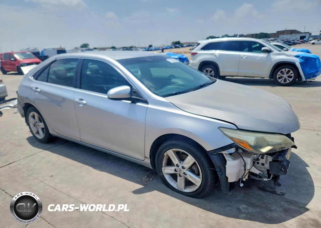 2016 Toyota Camry Le VIN:4T4BF1FK3GR518095 - 4