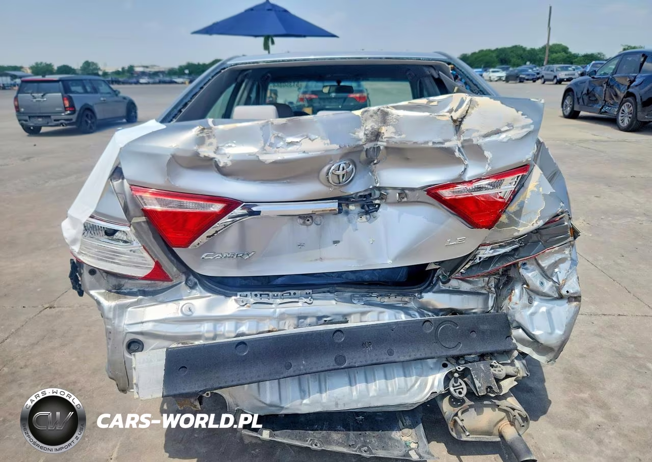 2016 Toyota Camry Le VIN:4T4BF1FK3GR518095 - 6