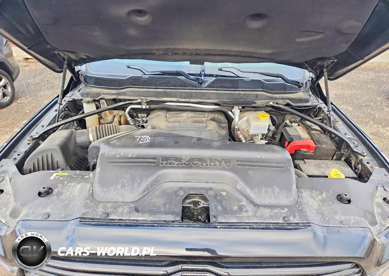 2022 Ram 2500 Laramie VIN:3C6UR5FJ4NG391863 - 11