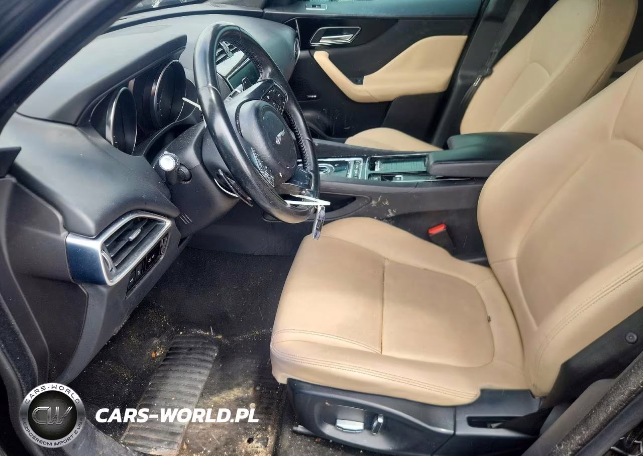2019 Jaguar F-Pace Premium VIN:SADCJ2FXXKA354295 - 7