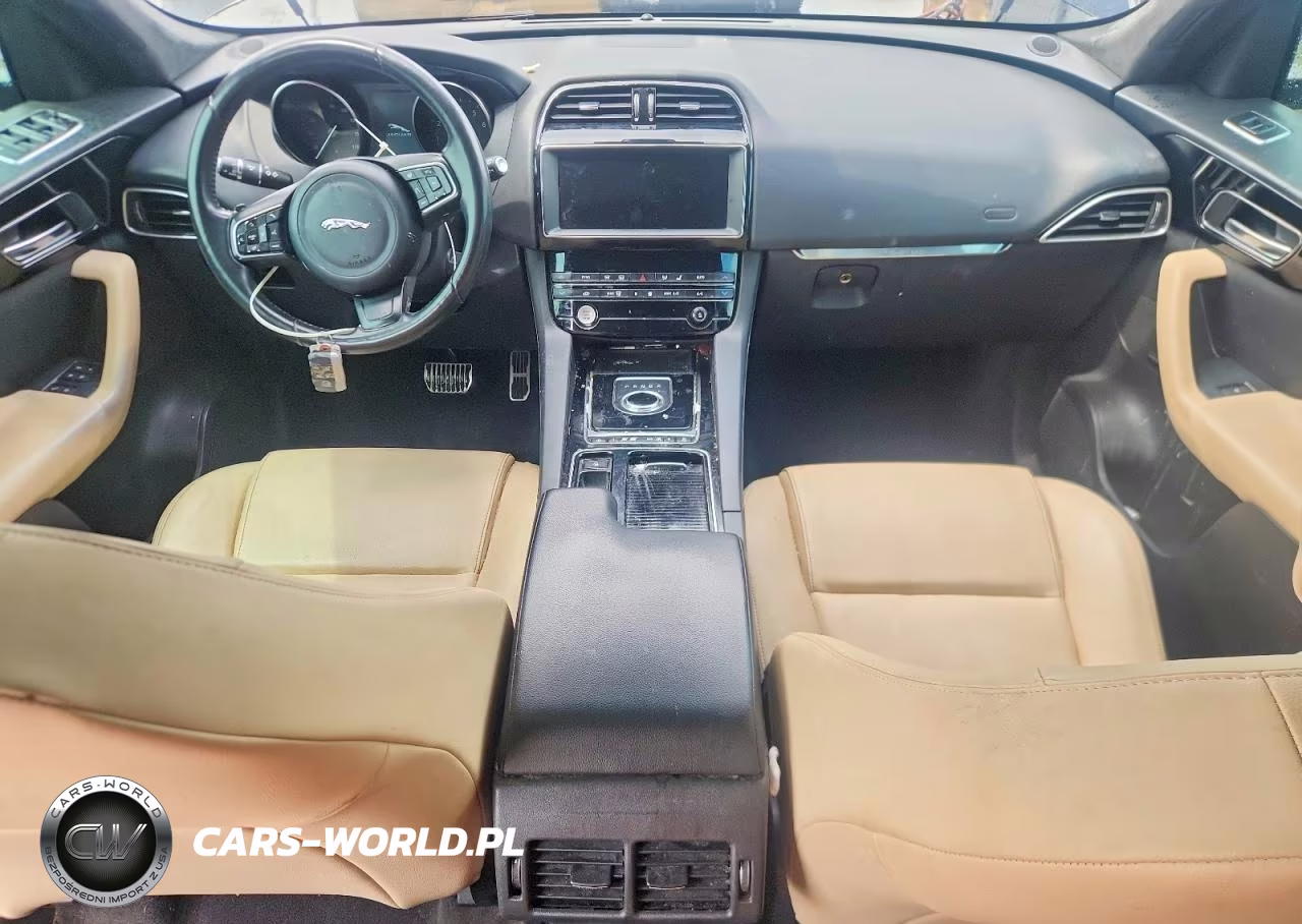2019 Jaguar F-Pace Premium VIN:SADCJ2FXXKA354295 - 8