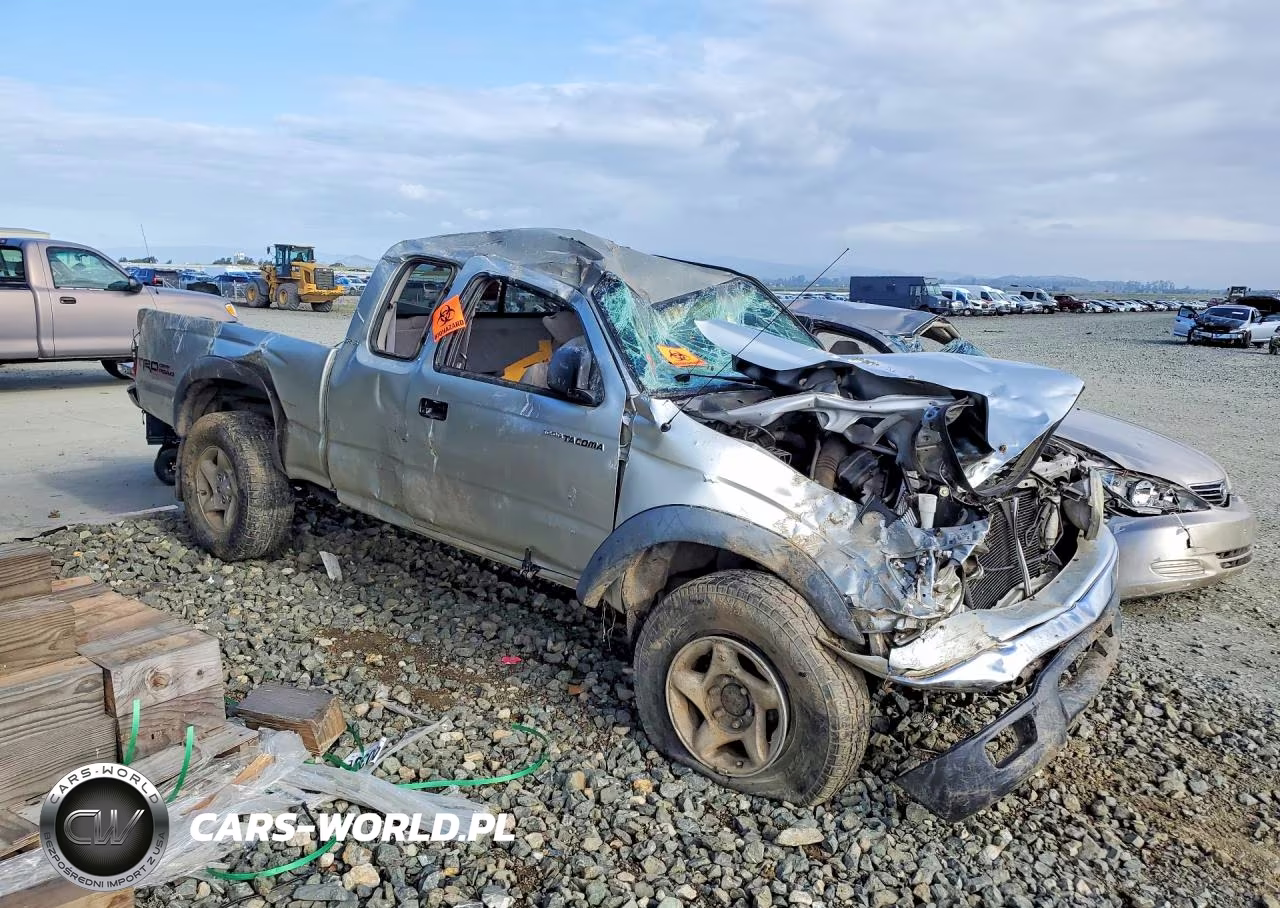 2003 Toyota Tacoma Xtracab VIN:5TEWN72N03Z301868 - 4