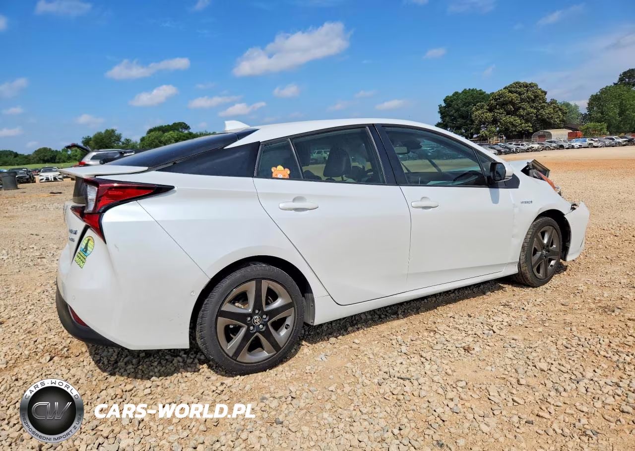 2022 Toyota Prius Limited VIN:JTDKAMFU8N3164819 - 3