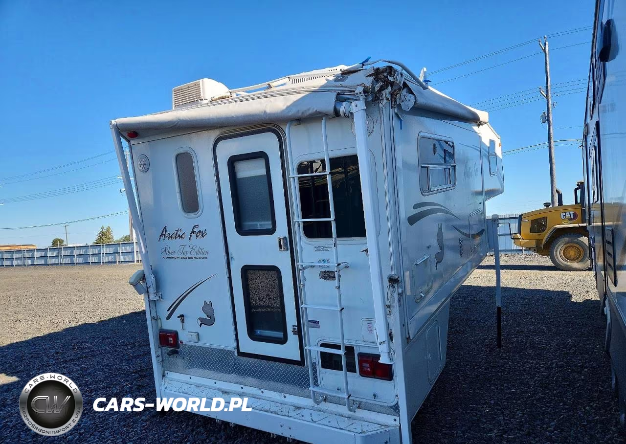 2006 Northwood Arctic Fox - Slide-In Camper VIN:1NCE1140560104716 - 4