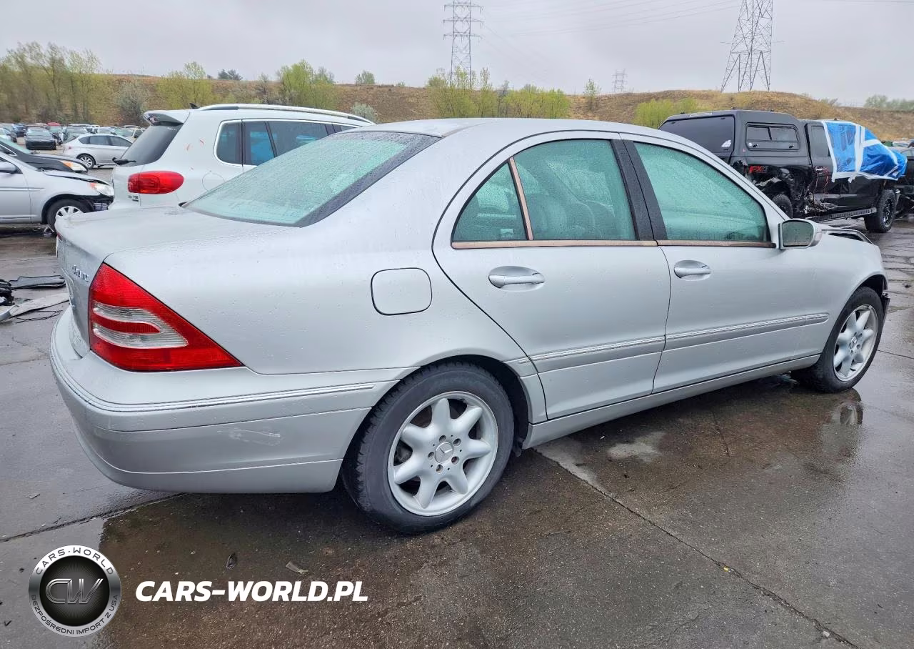 2004 Mercedes-Benz C 240 4Matic VIN:WDBRF81J14F553835 - 3