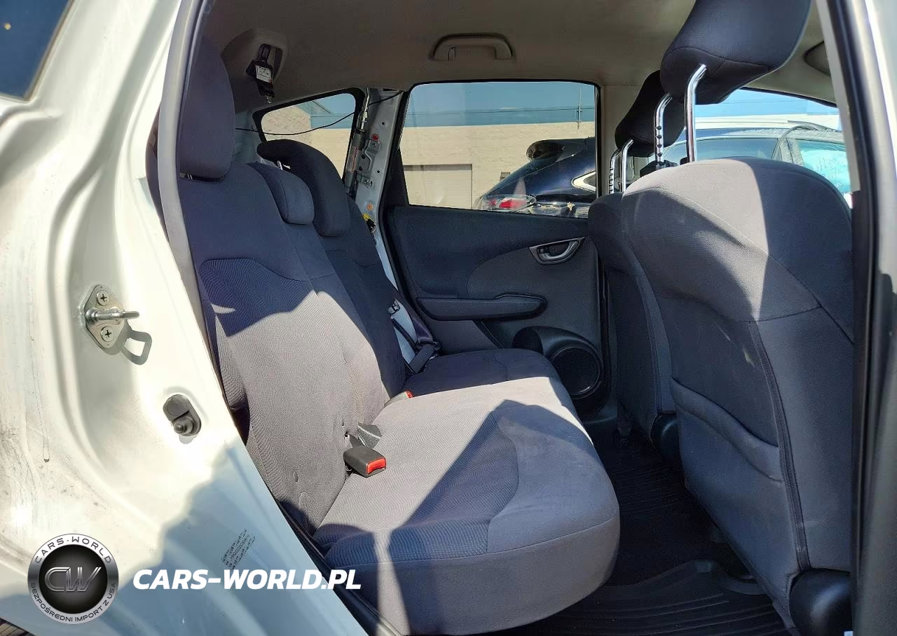 2012 Honda Fit VIN:JHMGE8G35CS006110 - 10