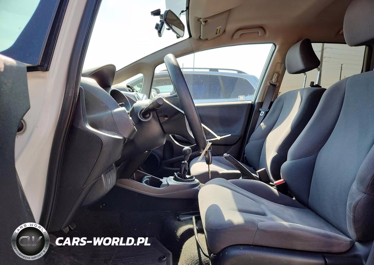 2012 Honda Fit VIN:JHMGE8G35CS006110 - 7