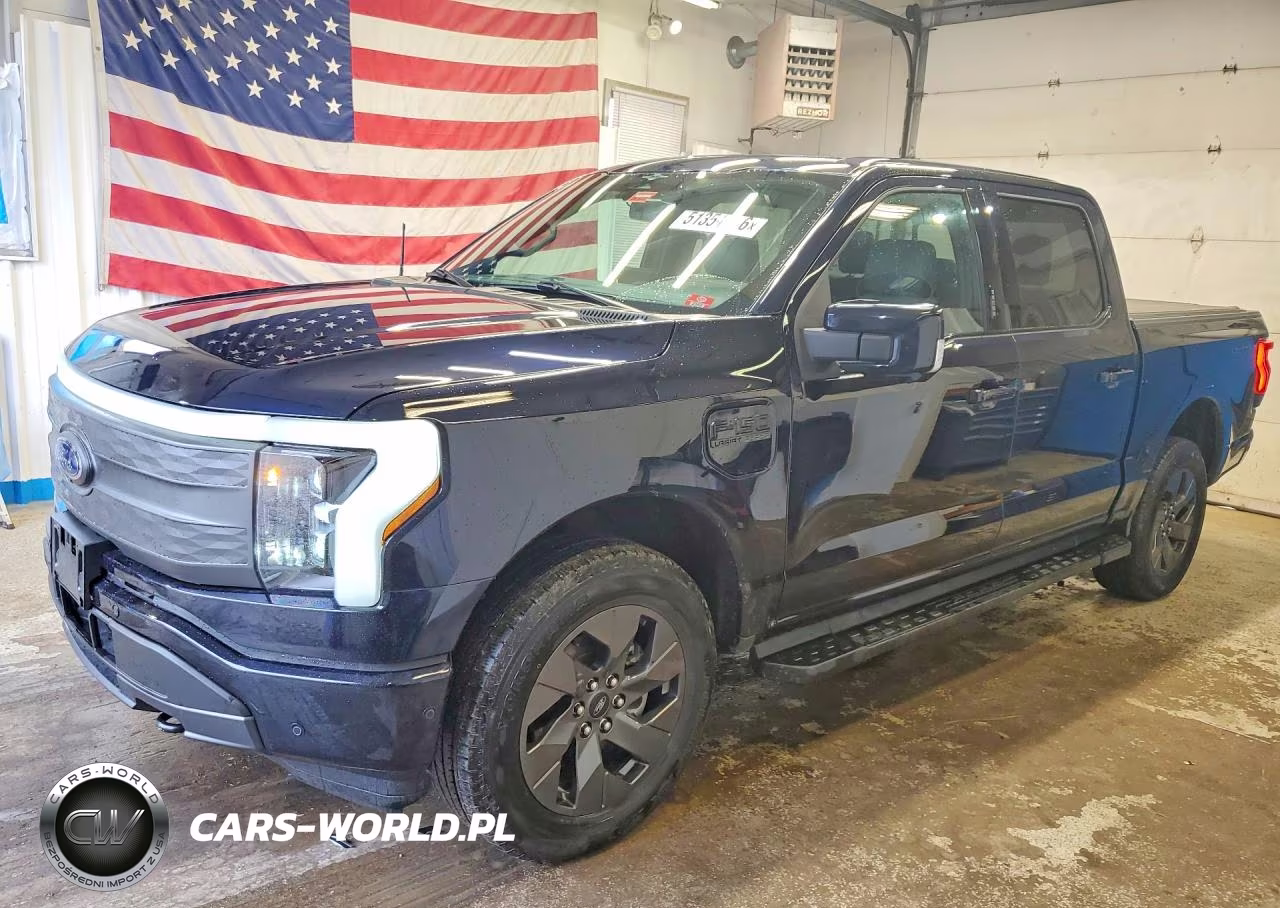 2023 Ford F150 Lightning Pro