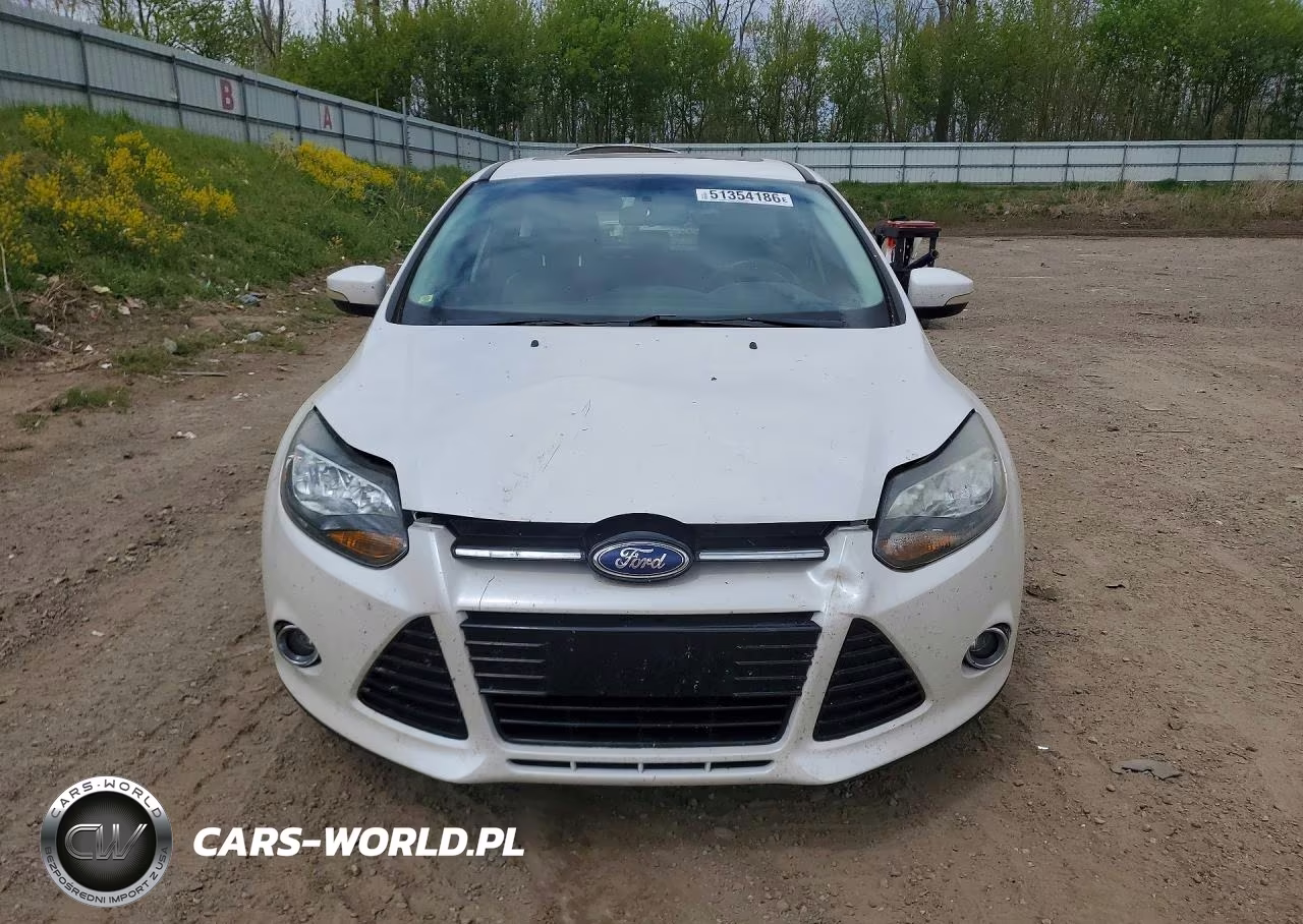 2013 Ford Focus Titanium VIN:1FADP3N25DL131072 - 5