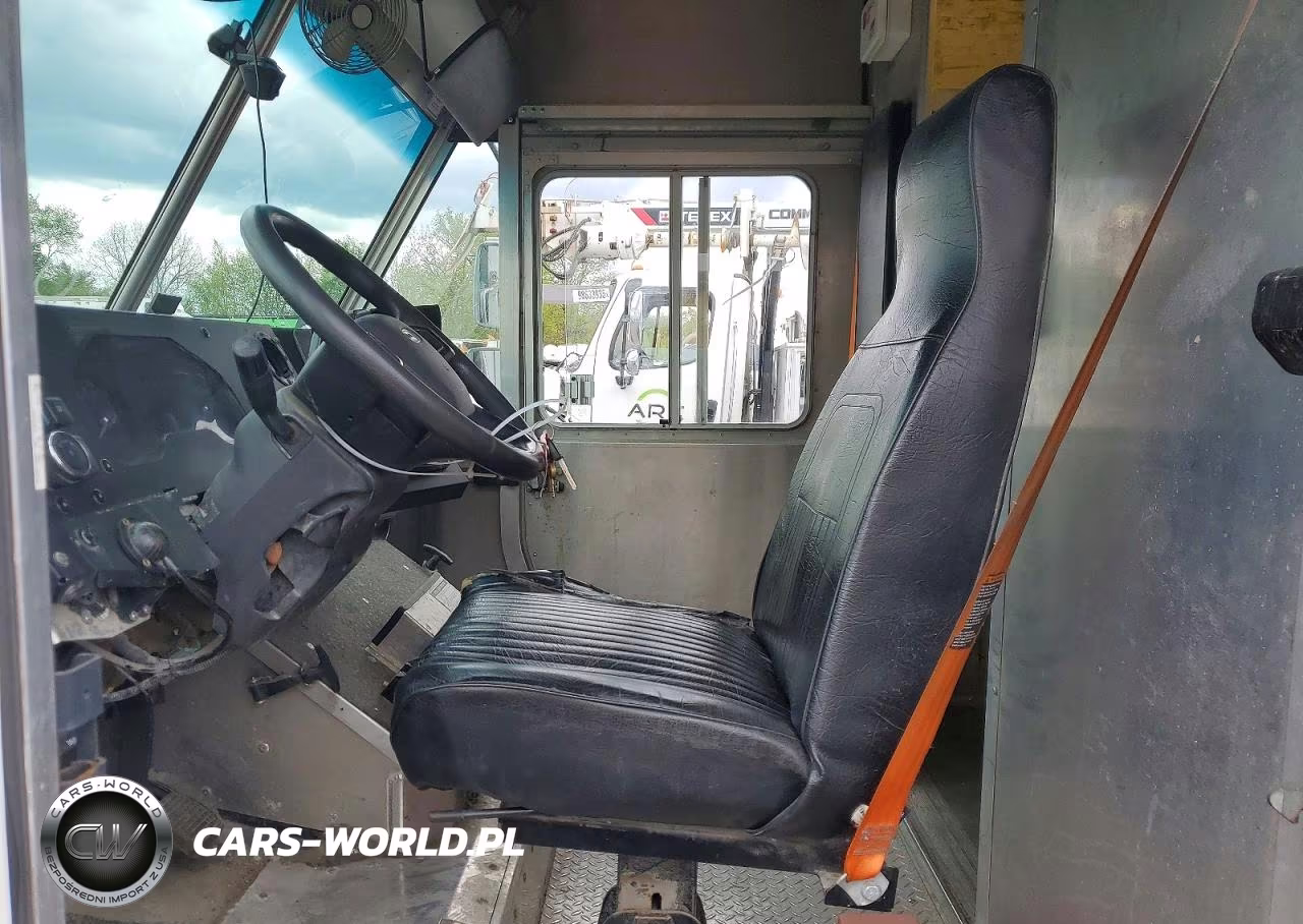 2021 Ford F59 - Delivery Van VIN:1F65F5KN1M0A17781 - 7