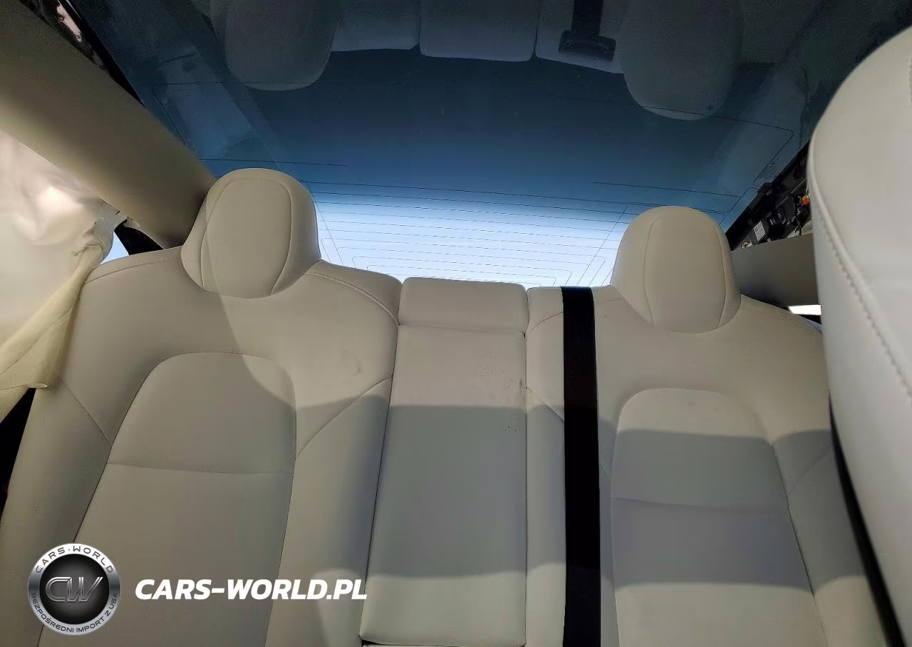 2018 Tesla Model 3 VIN:5YJ3E1EB0JF182834 - 10