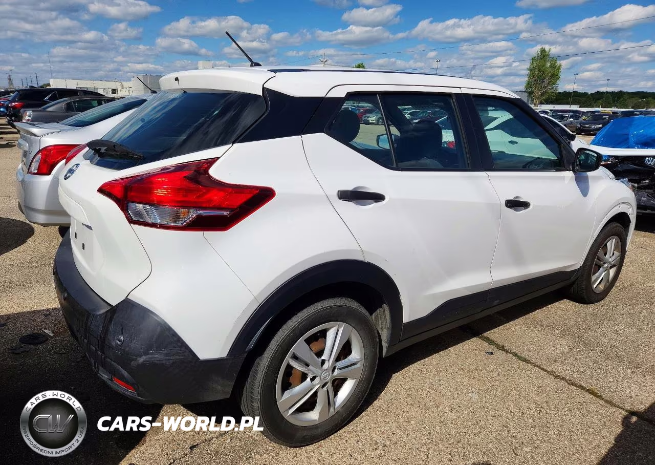 2020 Nissan Kicks S VIN:3N1CP5BV7LL528935 - 3