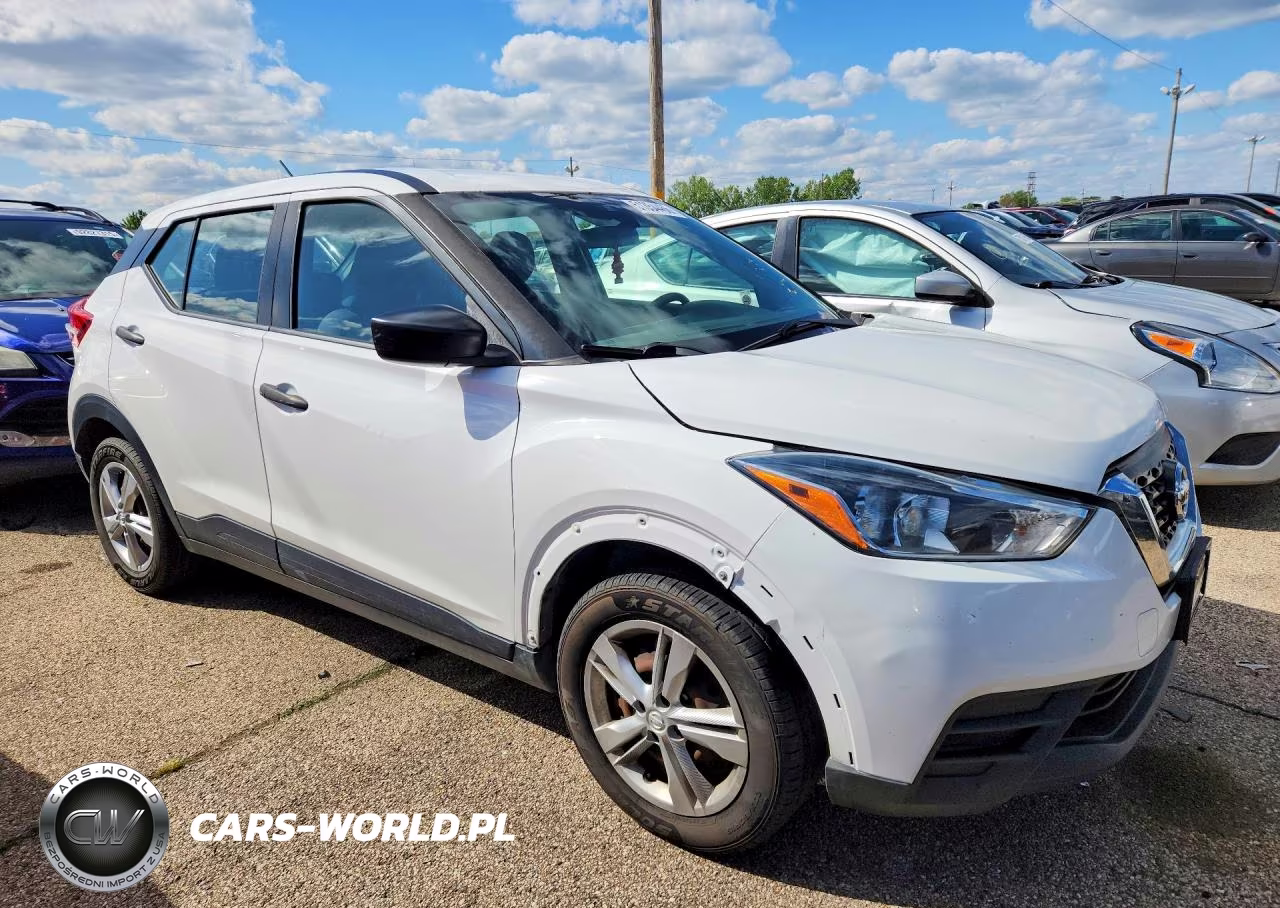 2020 Nissan Kicks S VIN:3N1CP5BV7LL528935 - 4
