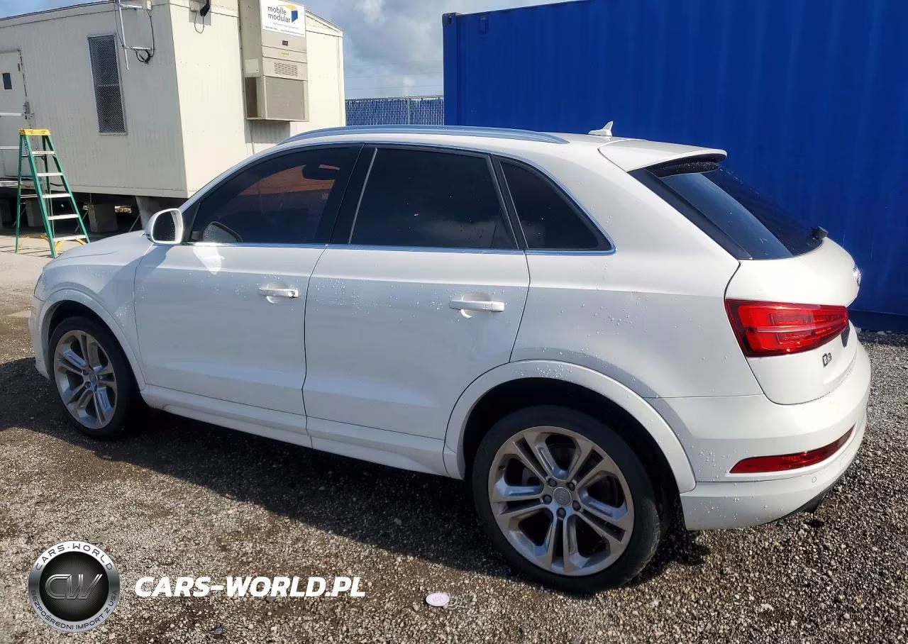 2016 Audi Q3 Premium Plus VIN:WA1EFCFS0GR010915 - 2