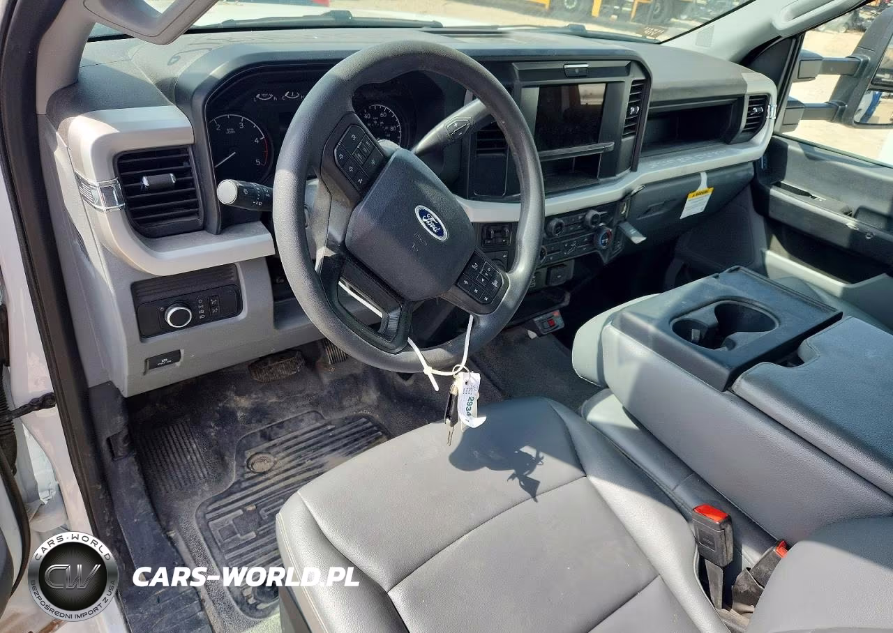 2025 Ford F550 Super Duty VIN:1FD0X5HT3SEC68789 - 8