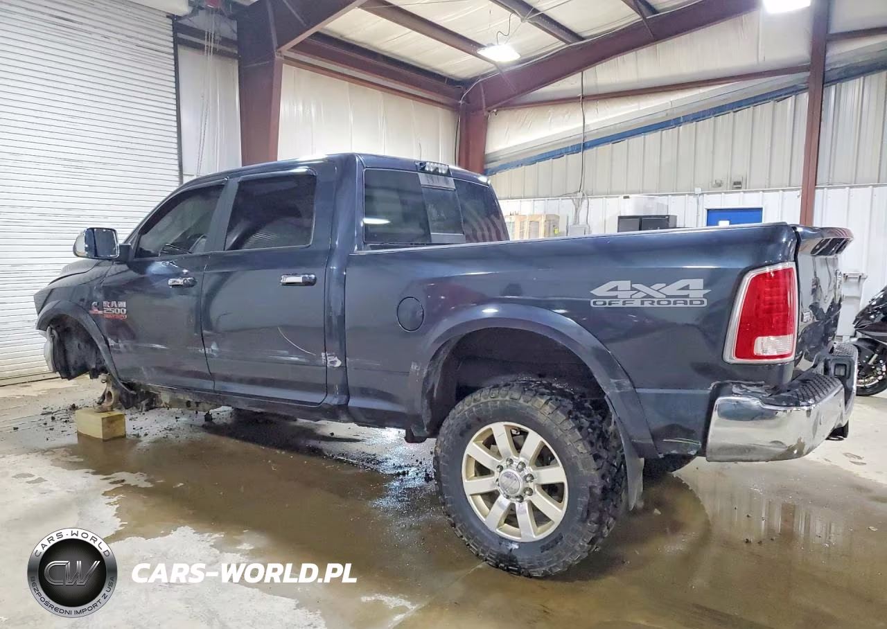 2018 Ram 2500 Laramie VIN:3C6UR5FL5JG391298 - 2