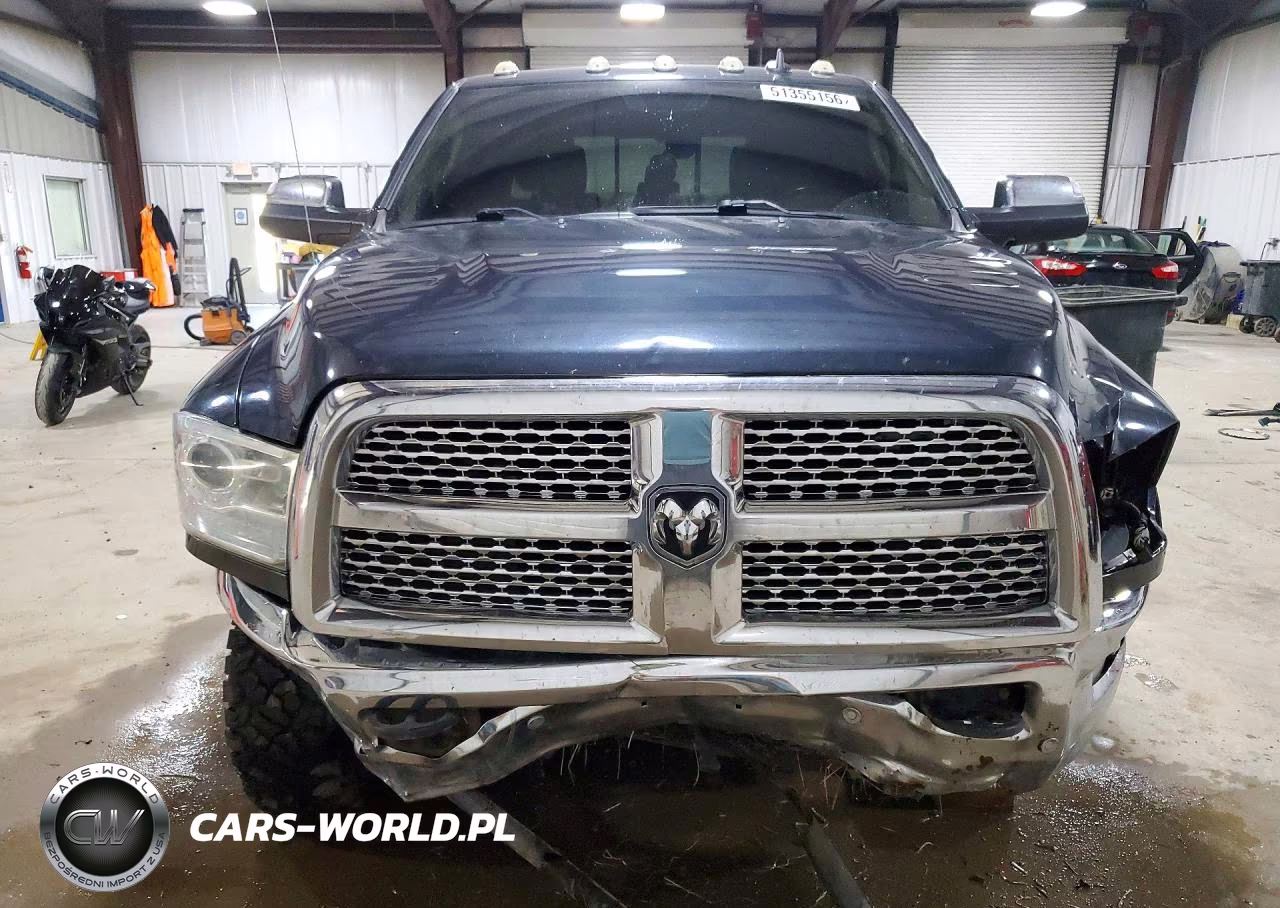 2018 Ram 2500 Laramie VIN:3C6UR5FL5JG391298 - 5