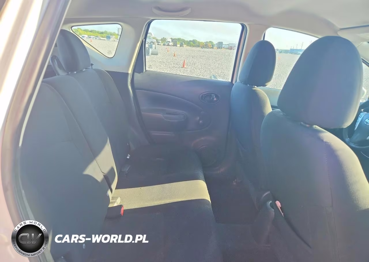 2015 Nissan Versa Note S Plus VIN:3N1CE2CP8FL381632 - 10