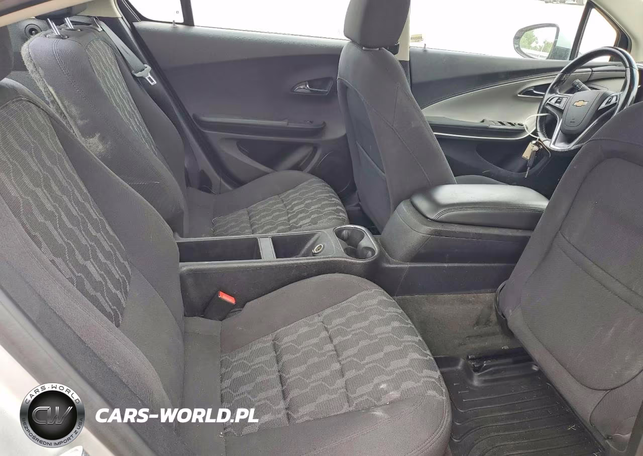 2015 Chev Volt VIN:1G1RA6E45FU104125 - 10