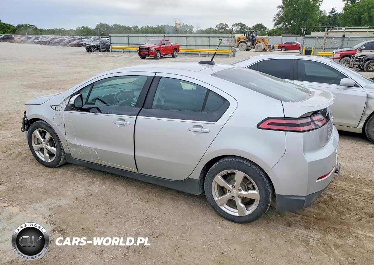 2015 Chev Volt VIN:1G1RA6E45FU104125 - 2