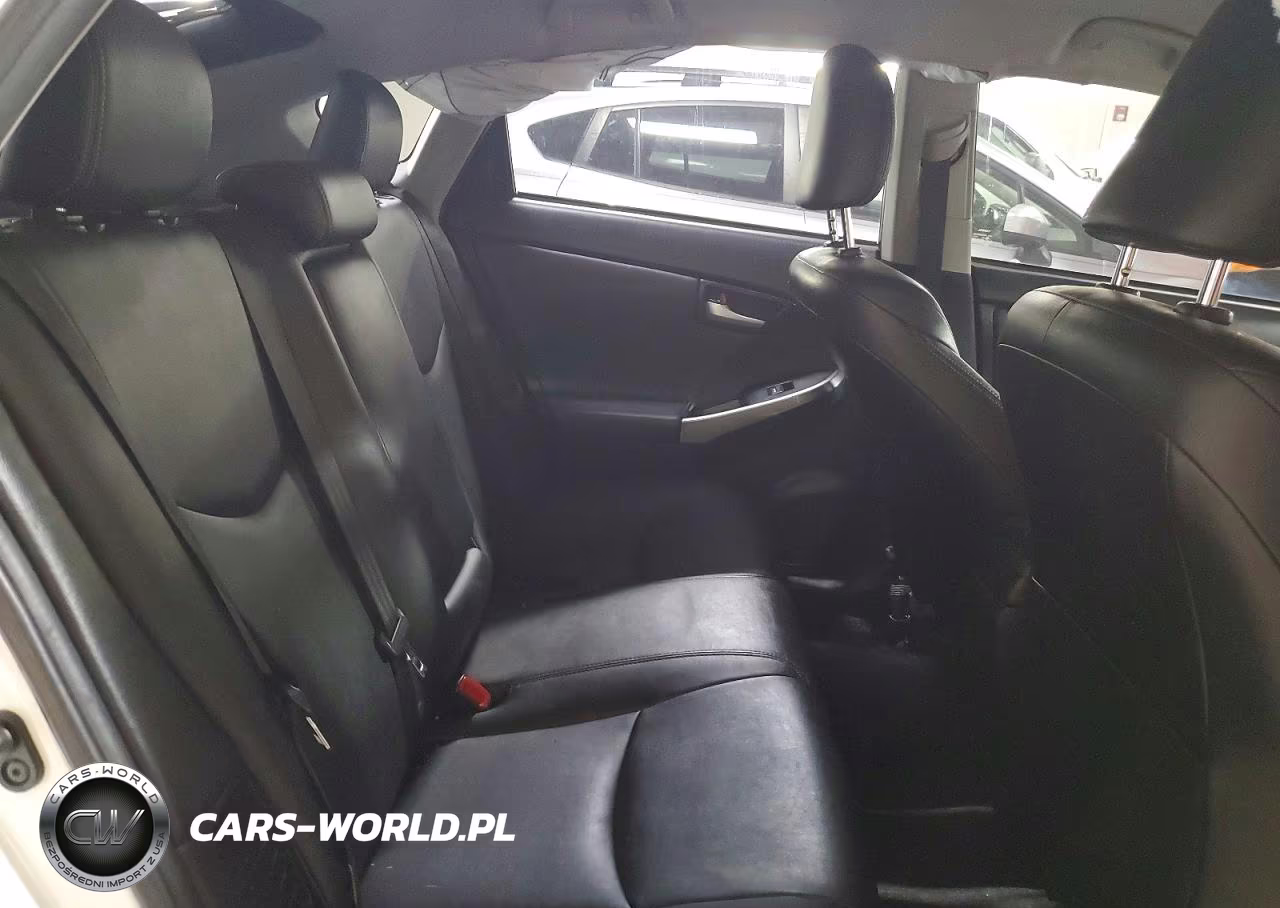 2015 Toyota Prius Persona Series VIN:JTDKN3DU0F0426370 - 10