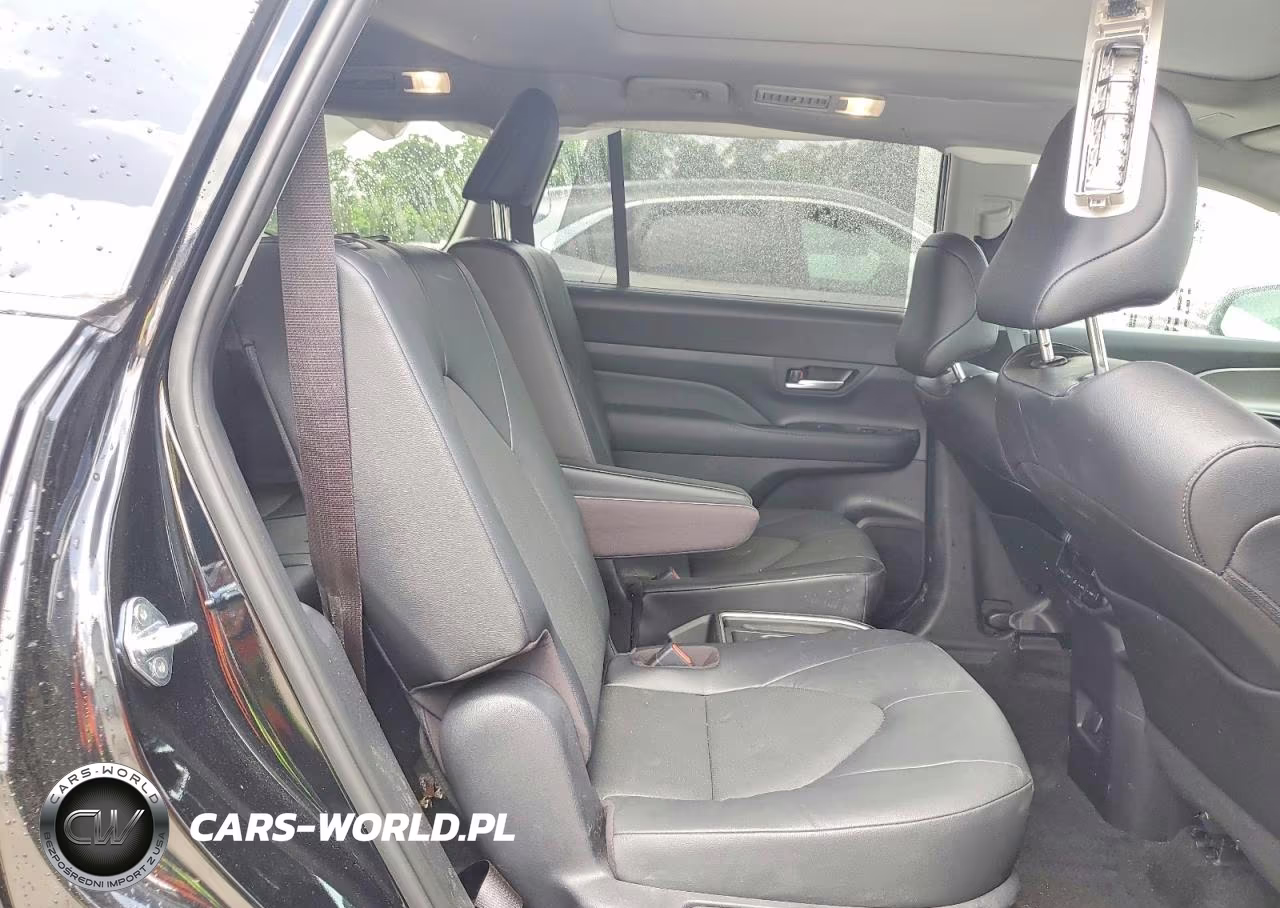 2026 Toyota Grand Highlander Hybrid Xle VIN:5TDACAB56TS085874 - 11