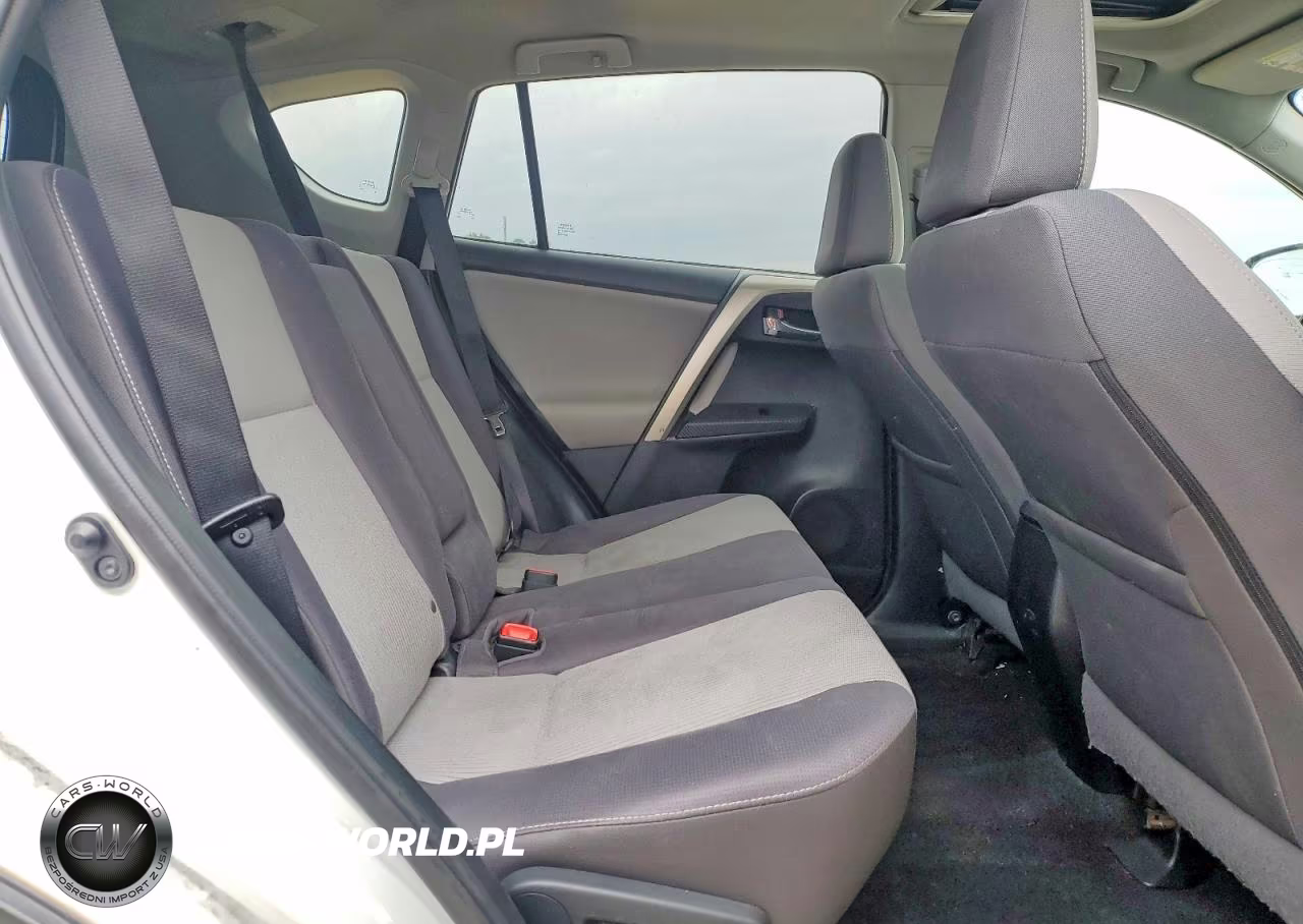 2015 Toyota Rav4 Xle VIN:2T3RFREVXFW230051 - 11