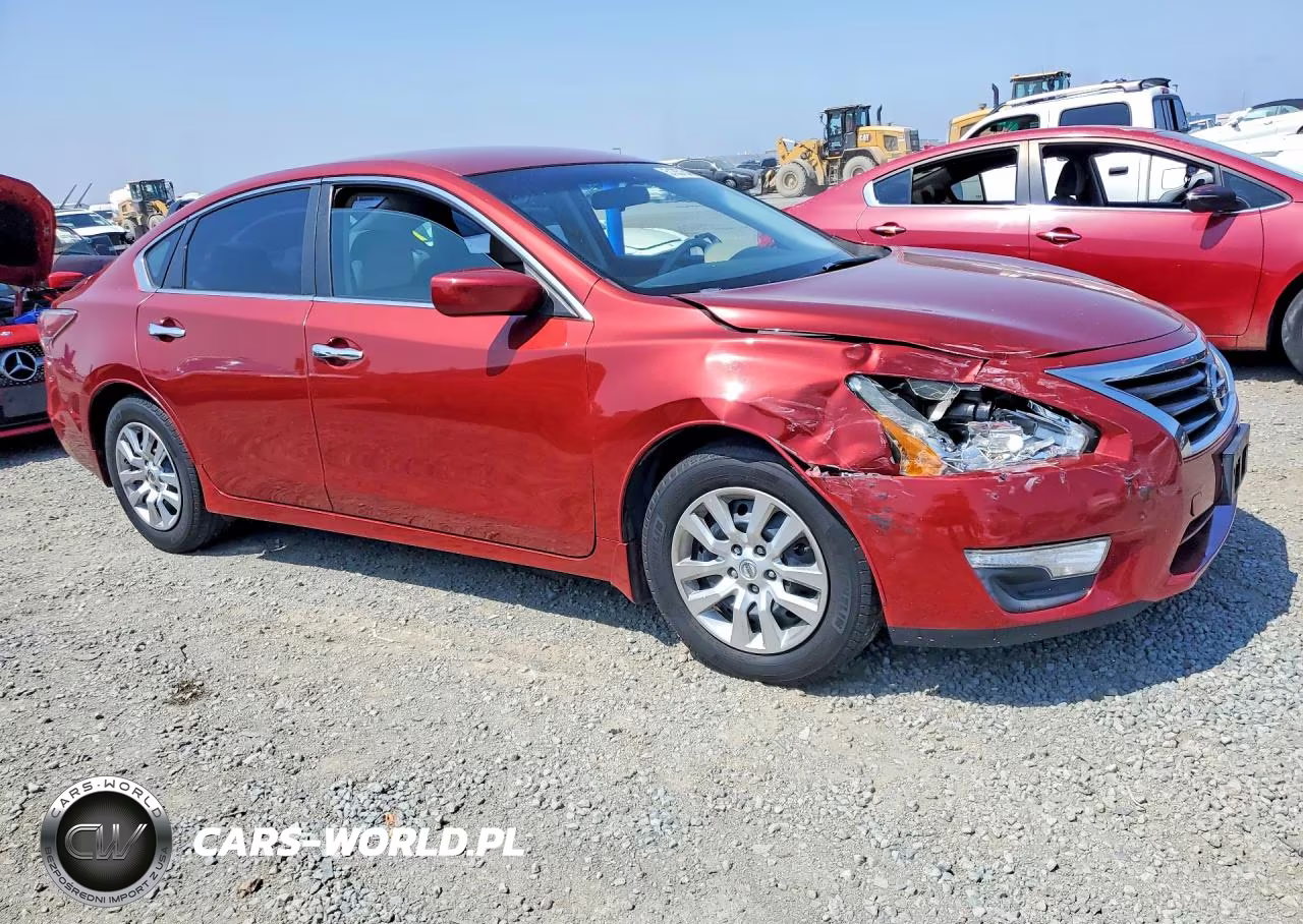 2015 Nissan Altima 2.5 S VIN:1N4AL3AP1FC573818 - 4
