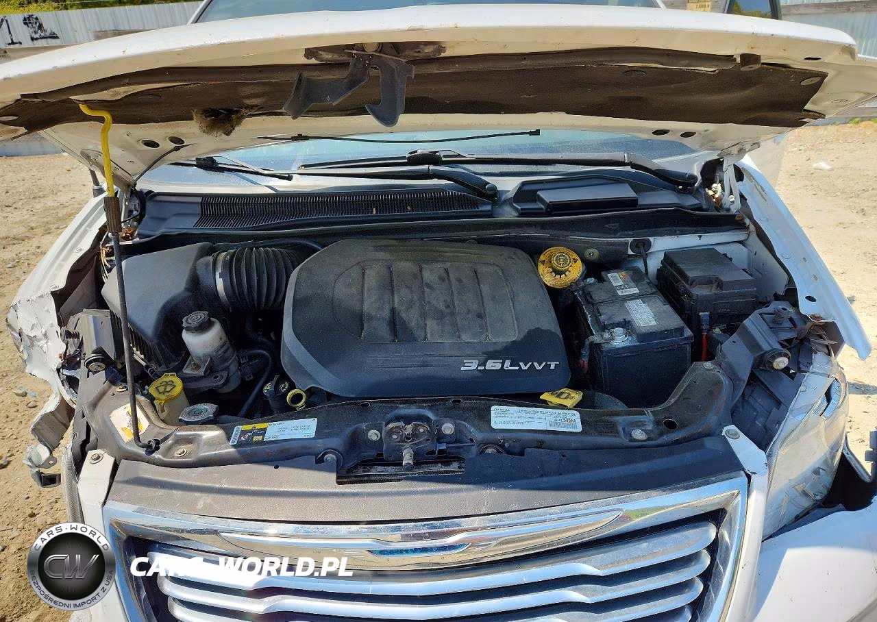 2016 Chrysler Town & Country Touring VIN:2C4RC1BG9GR188161 - 12