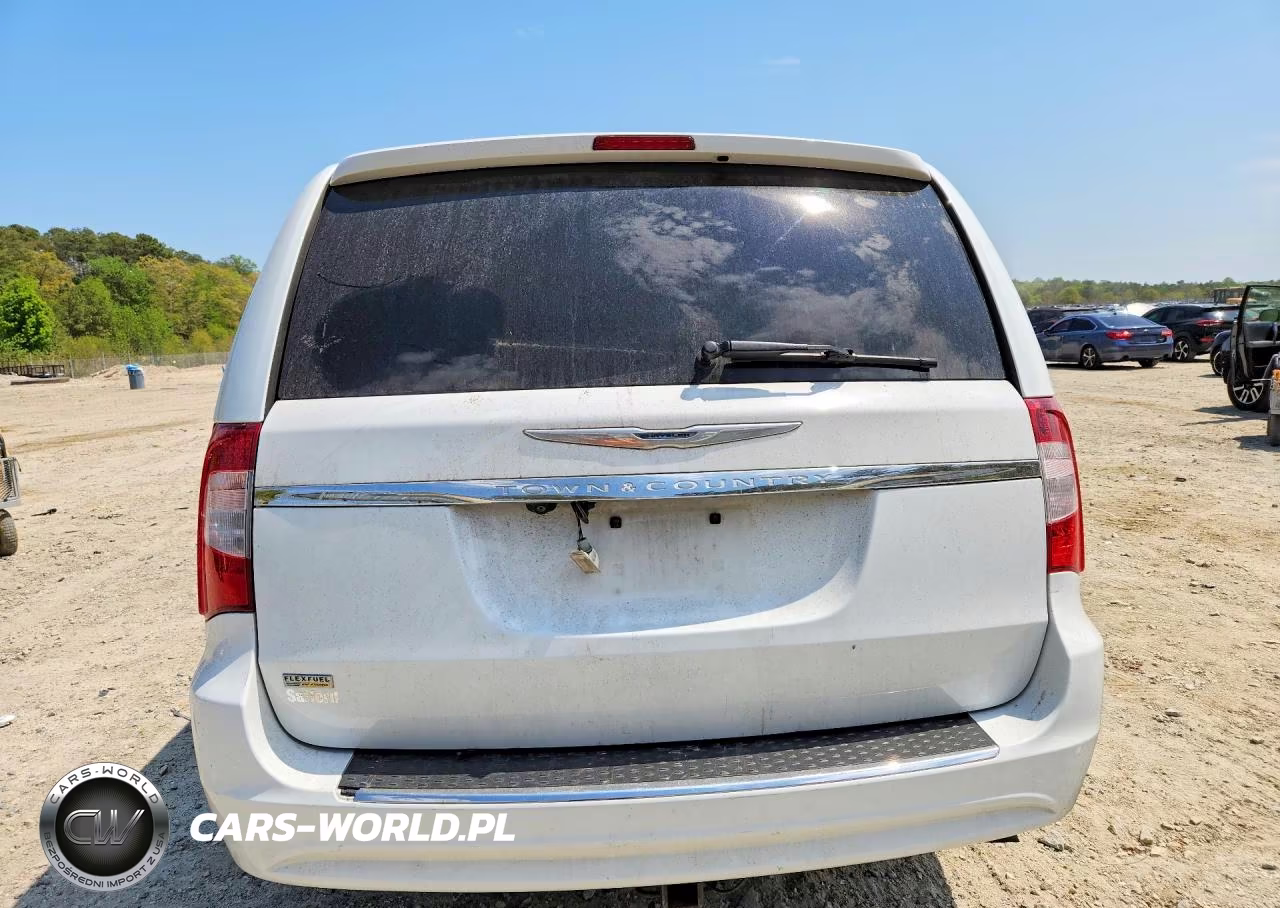 2016 Chrysler Town & Country Touring VIN:2C4RC1BG9GR188161 - 6