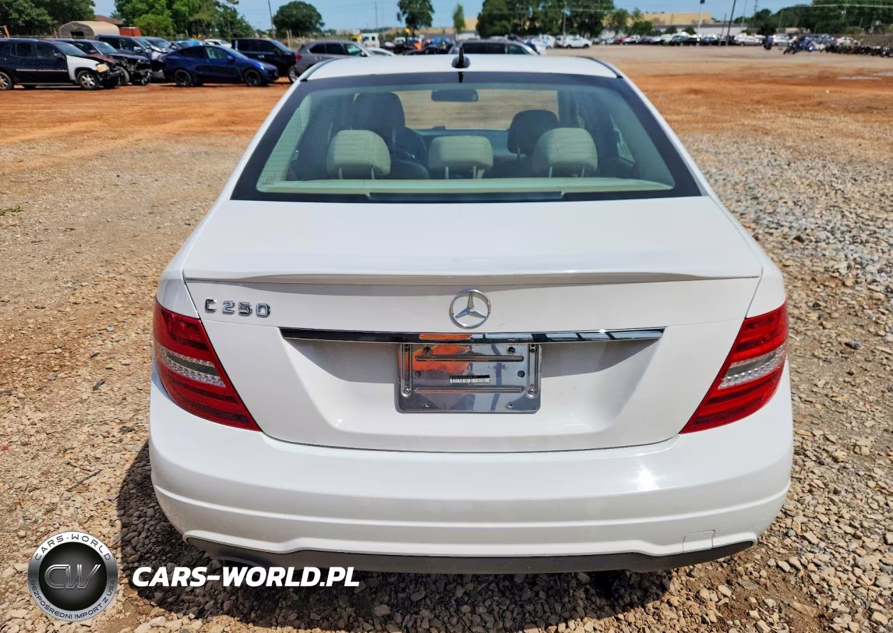 2014 Mercedes-Benz C 250 VIN:WDDGF4HB0EG206126 - 6