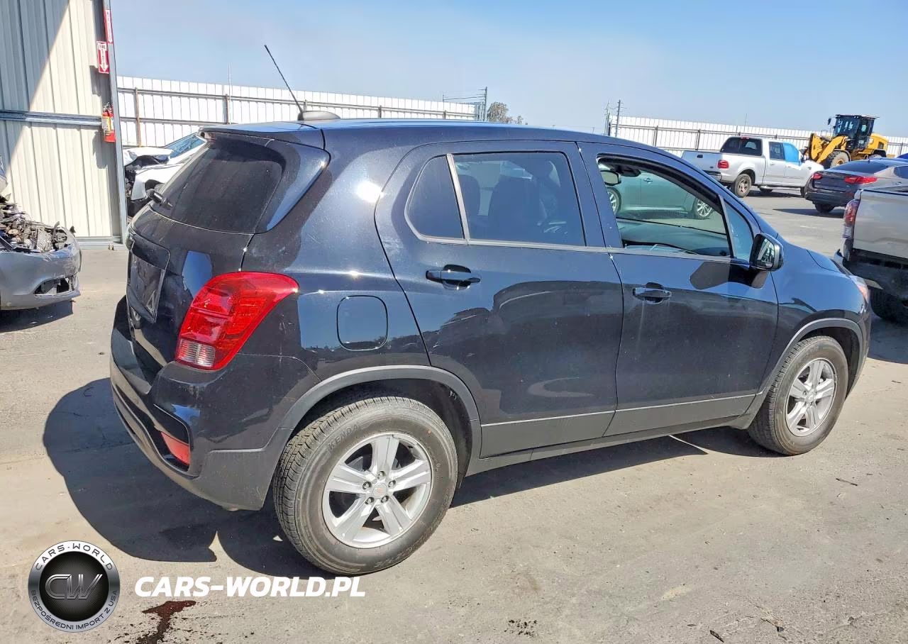 2022 Chevrolet Trax Ls VIN:KL7CJKSM0NB530340 - 3