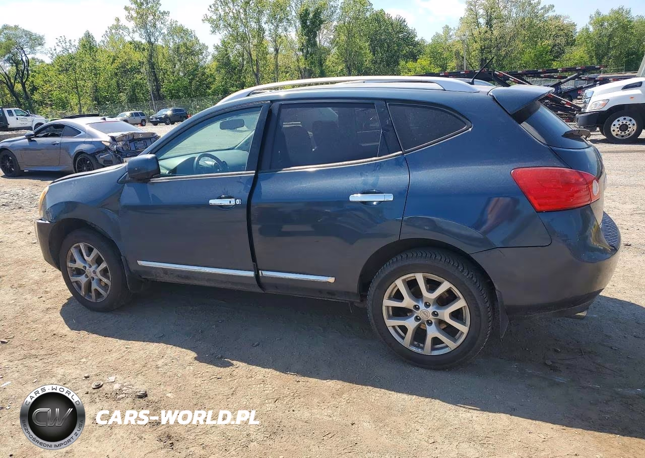 2013 Nissan Rogue S VIN:JN8AS5MV2DW619403 - 2