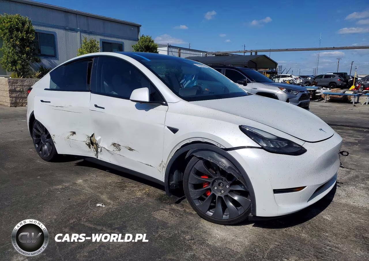 2021 Tesla Model Y VIN:5YJYGDEF3MF072143 - 4