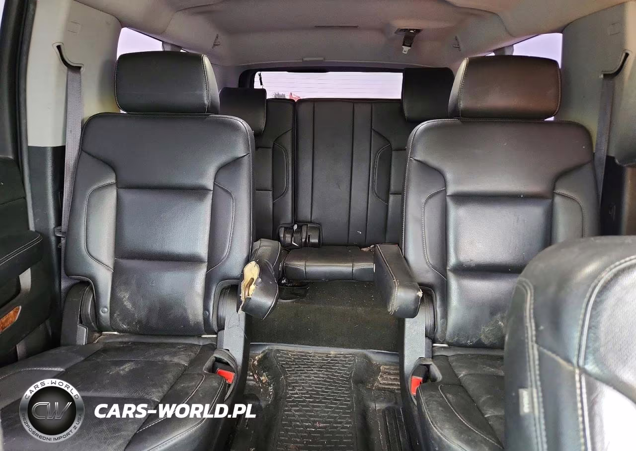 2017 Chevrolet Suburban K1500 Premier VIN:1GNSKJKC3HR241176 - 10