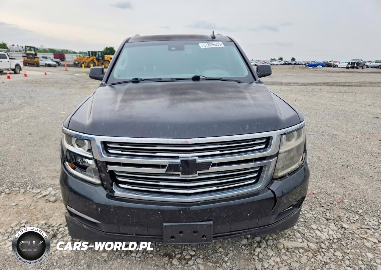 2017 Chevrolet Suburban K1500 Premier VIN:1GNSKJKC3HR241176 - 5
