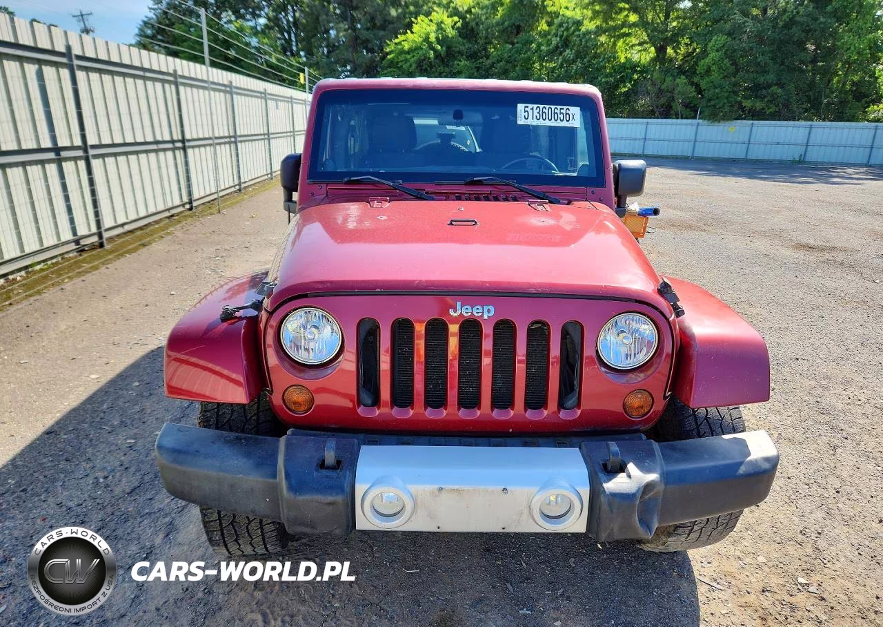2011 Jeep Wrangler Unlimited Sahara VIN:1J4HA5H11BL549020 - 5