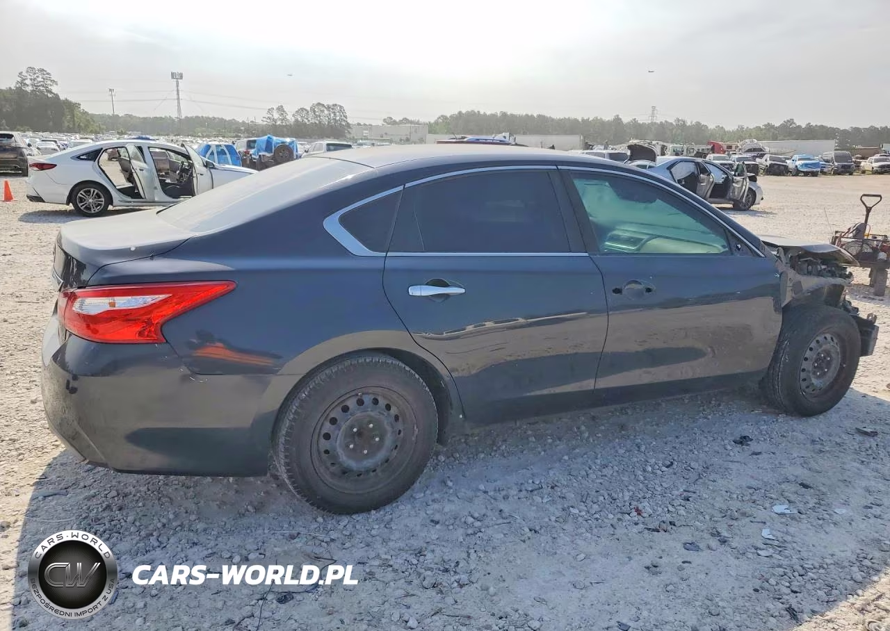 2016 Nissan Altima 2.5 S VIN:1N4AL3AP0GN311701 - 3